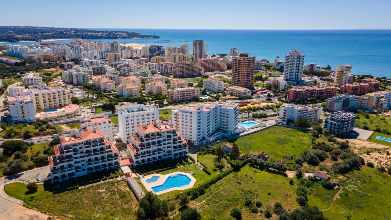 2Bdr Duplex W Ac & Pool In Portimao By Lovelystay Extérieur photo